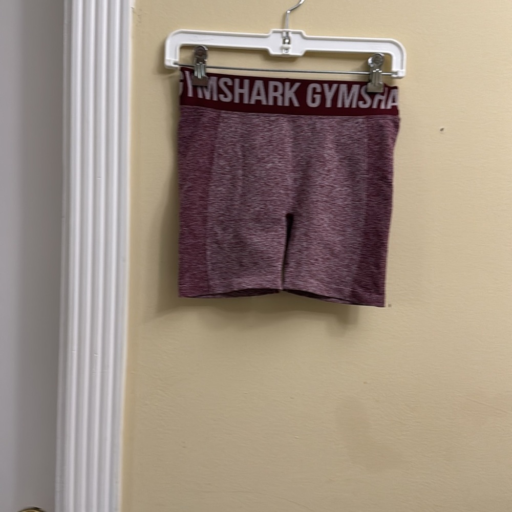 Gymshark Shorts Athletic Flex gymshark Burgundy Nylon Stretch Size S - Picture 2 of 6